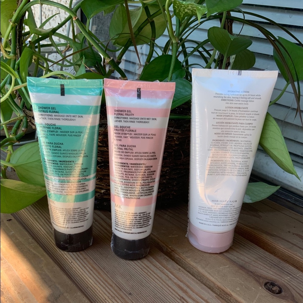Mary Kay Shower Gels - Picture 4 of 4